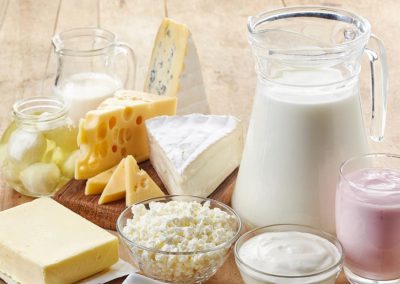 هل الحليب ومنتجات الألبان ضارة ؟